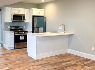 3 Murray Ct #1A, Boston, MA 02128