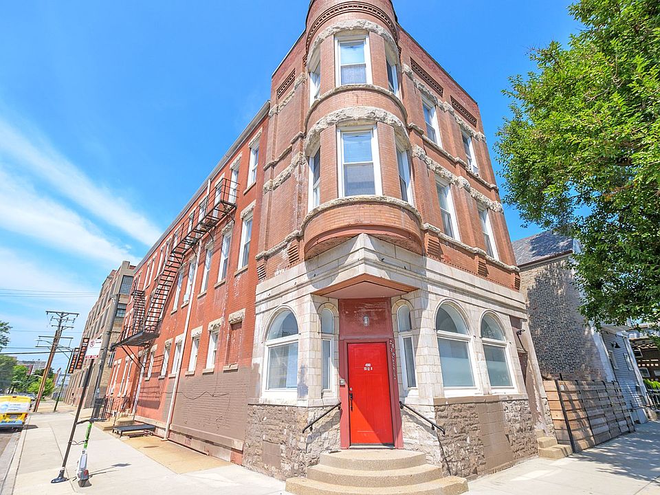 1st image of 2026 S Washtenaw Ave APT 1E