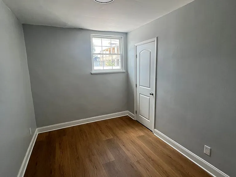 1505-1515 Franklin Park S — Photo 22
