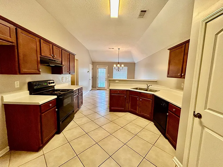 10188 Evening Hill Dr — Photo 5