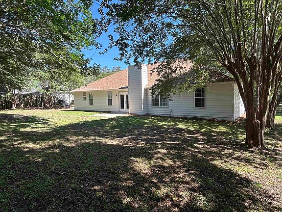 3rd image of 3468 Chamblee Rd