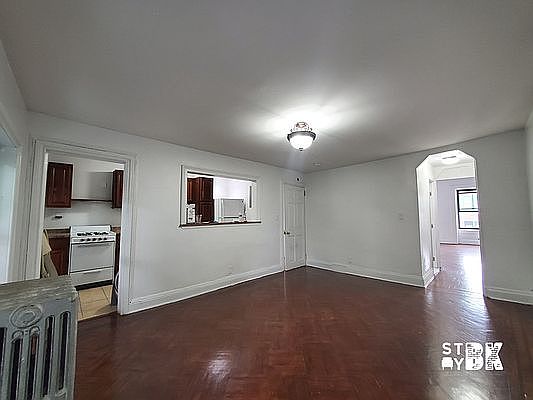 3rd image of 45 Jefferson Ave #3