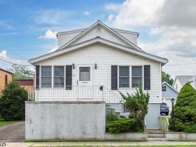 33 Weaver St, Little Falls, NJ, 07424