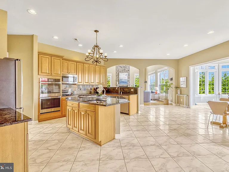 22374 Dolomite Hills Dr — Photo 16