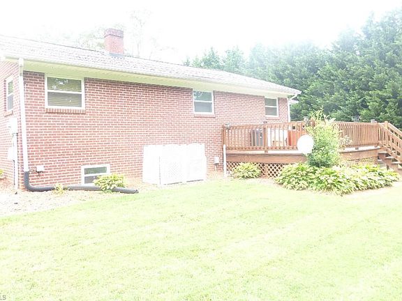 5th image of 255 Gwynwood Dr