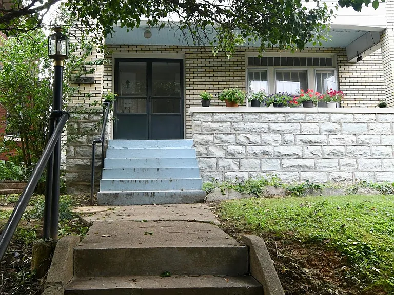 2027 Baringer Ave — Photo 18