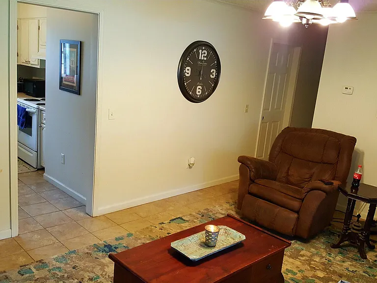 415 Highway 30 E — Photo 3