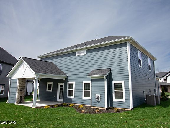 3rd image of 1715 Melton Meadows Dr