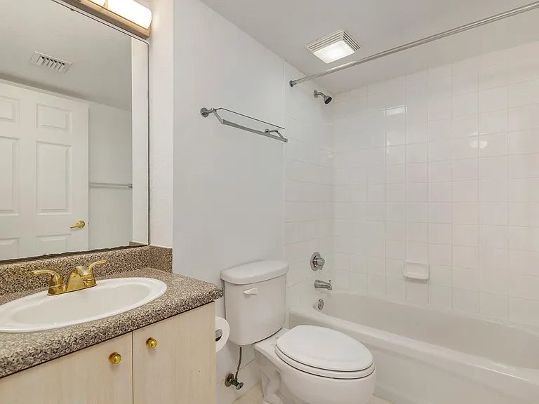 1801 N Flagler Dr #803 — Photo 10