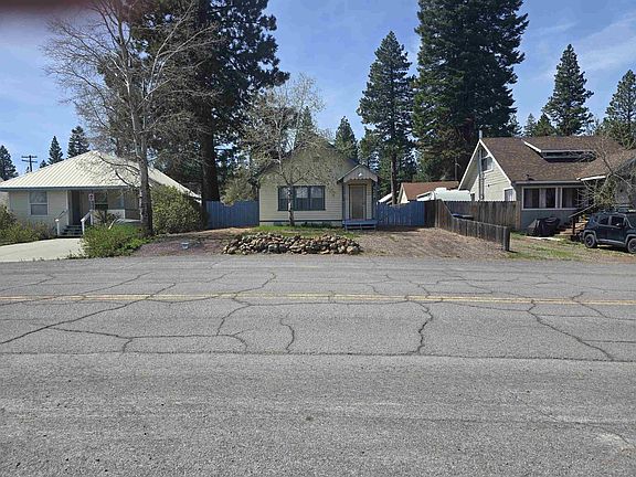 2nd image of 605 Delwood St