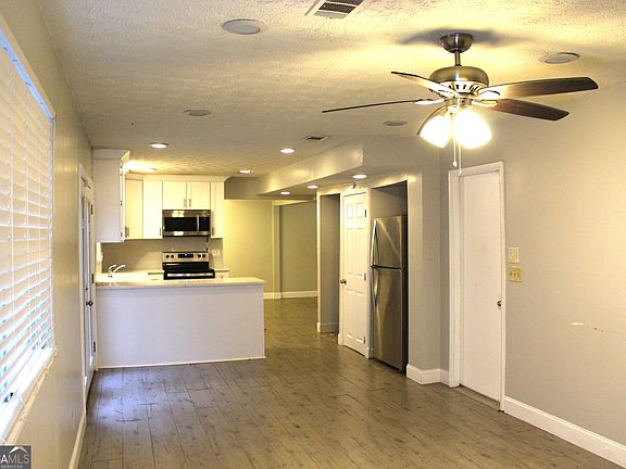 2nd image of 5811 Calico Ct