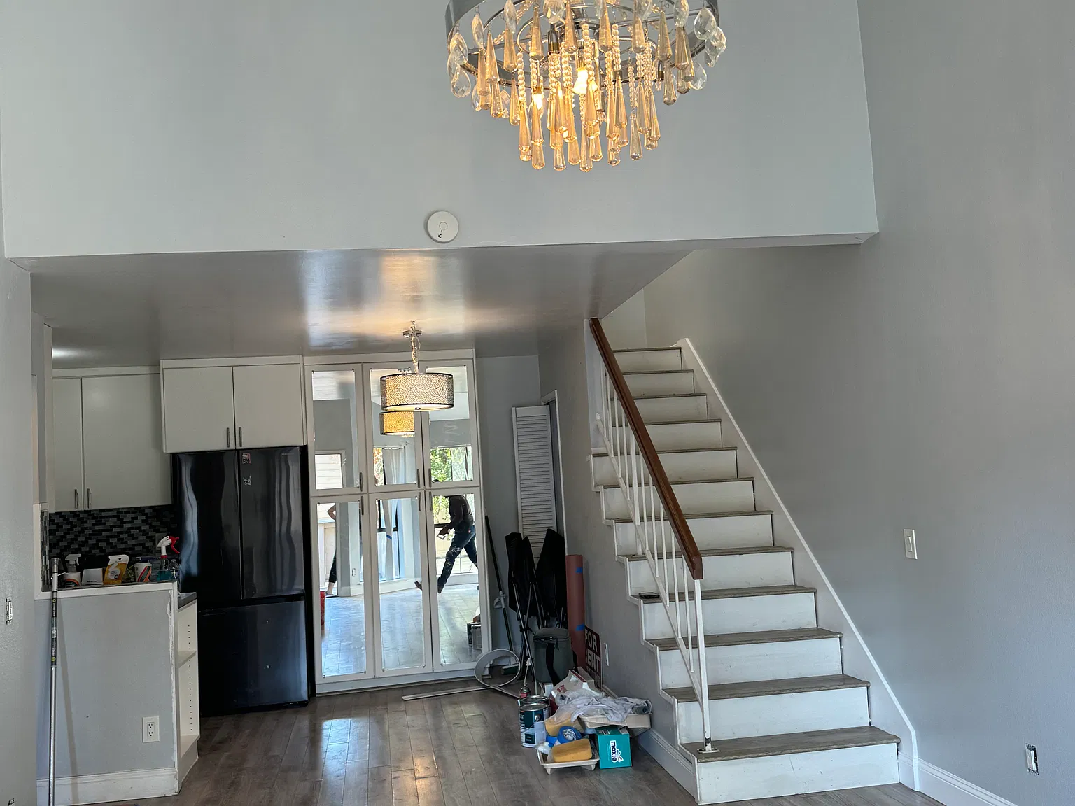 2 bed, 1.5 bath, 1044 sqft, $3,190 — Photo 2