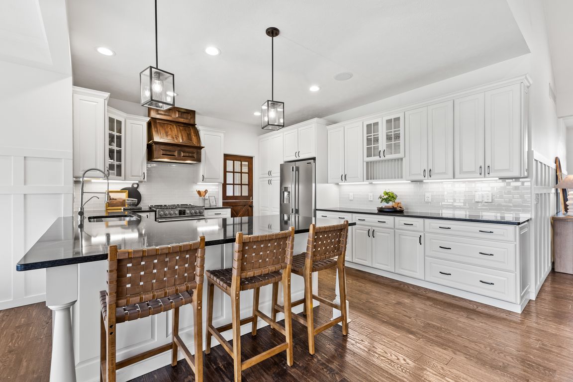 next background image