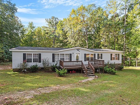2nd image of 4016 Richard Ln