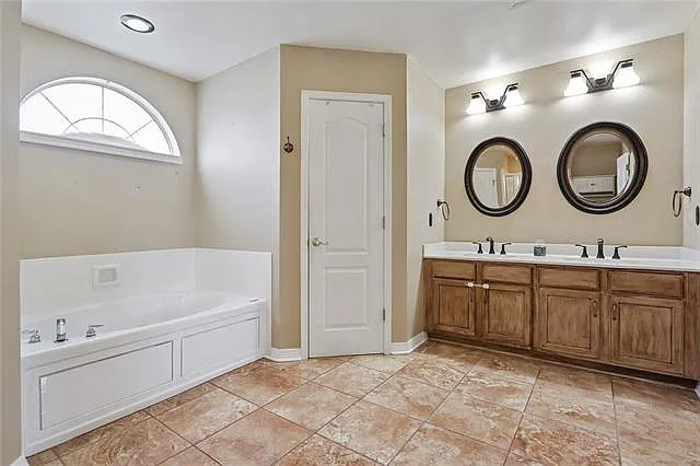 701 Church Pointe Dr — Photo 11