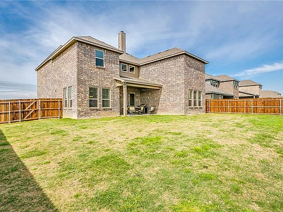 4th image of 521 Panchasarp Dr
