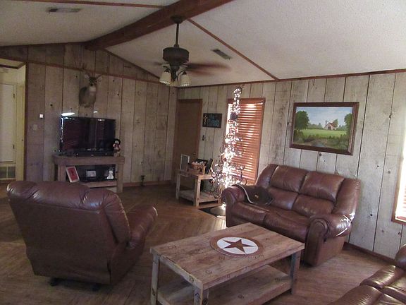 2nd image of 101 Linda Ln