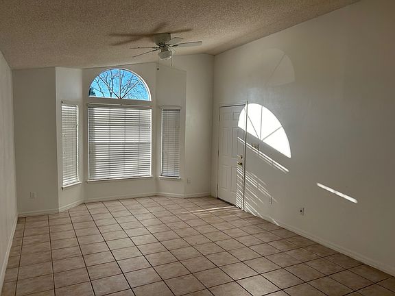 2nd image of 306 San Gabriel St