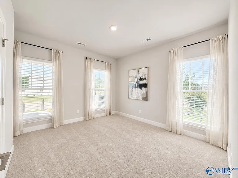 110 Moss Brook Ln — Photo 23