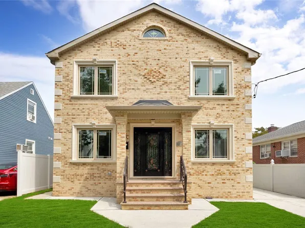 83-29 261st Street, Floral Park, NY 11004