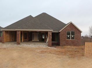 4266 Sussex Cv, Springdale, AR 72762