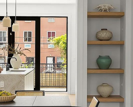 4th image of 12 Pilling St #1