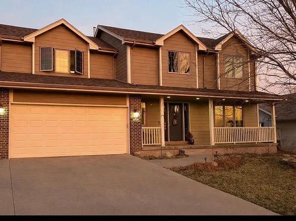 306 N 17th St, Indianola, IA 50125