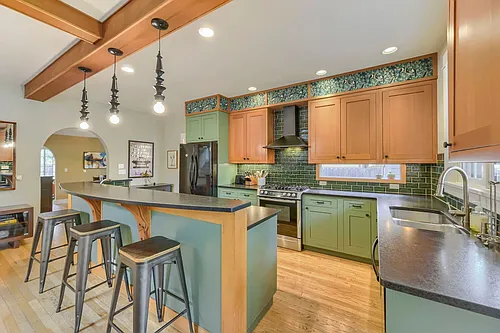2018 Columbine Ave Photo 1