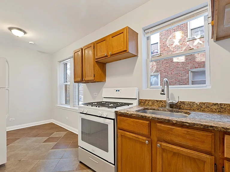 7150 S Cornell Ave #1E — Photo 6