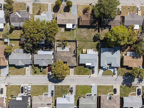 2nd image of 10028 Vineyard Ln