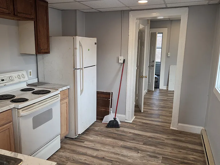 4 E Glen Ave #2 — Photo 3