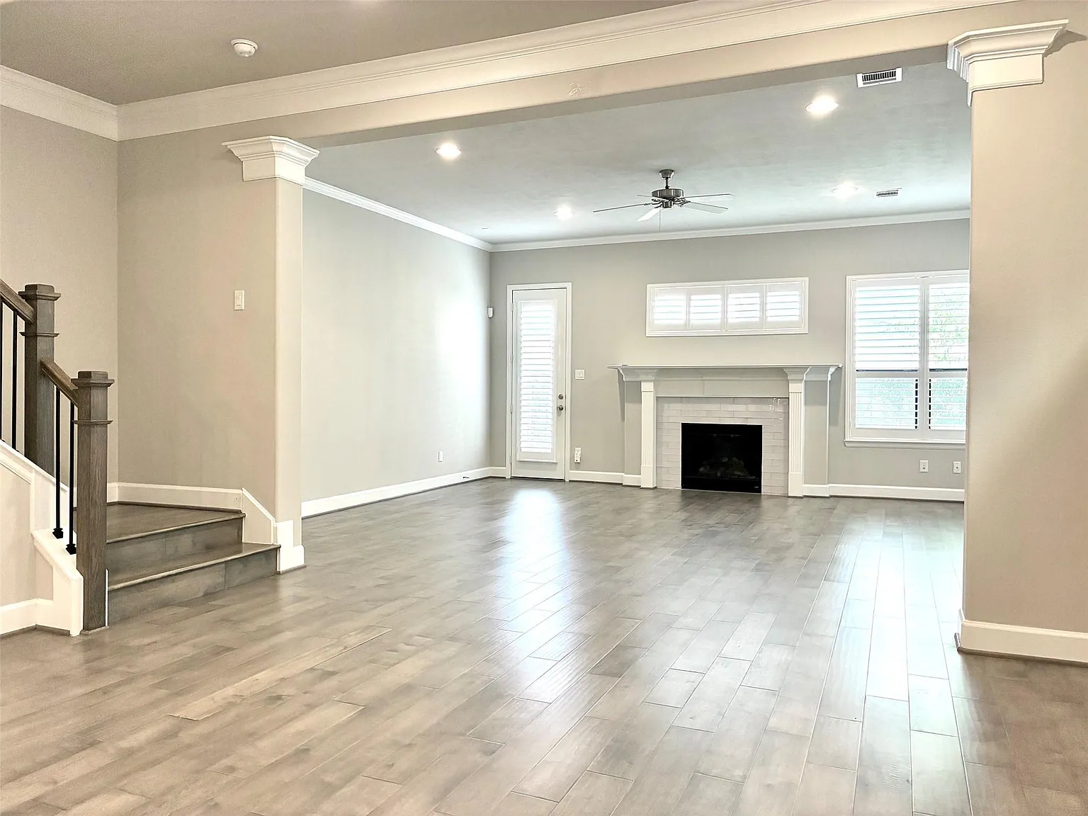 3 bed, 2.5 bath, 2514 sqft, $3,900 — Photo 4