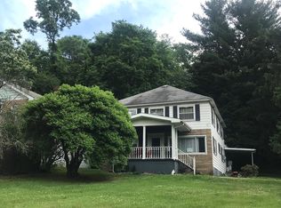 2106 Pleasant Ave, Wellsburg, WV 26070