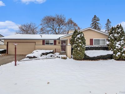 642 Provincetown Rd, Auburn Hills, MI, 48326