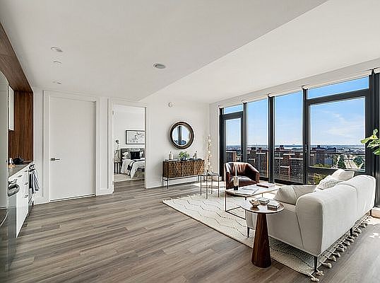 2nd image of 228 E 135th St #2213