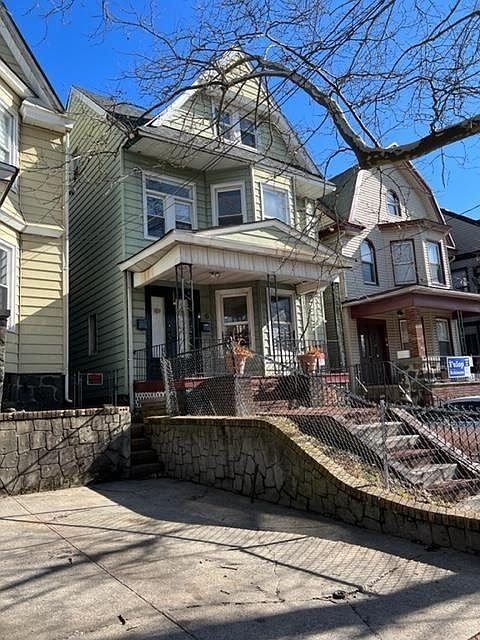 2nd image of 6 Clinton Ave