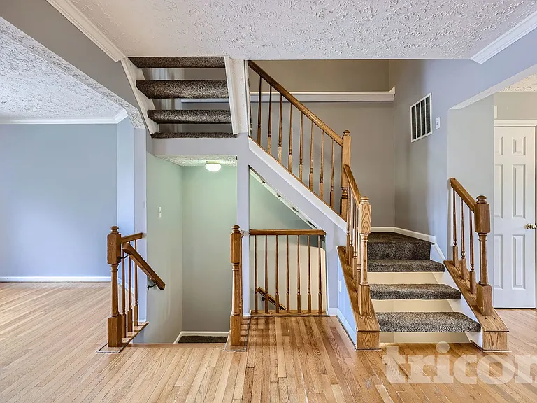 8211 Berryfield Dr — Photo 7