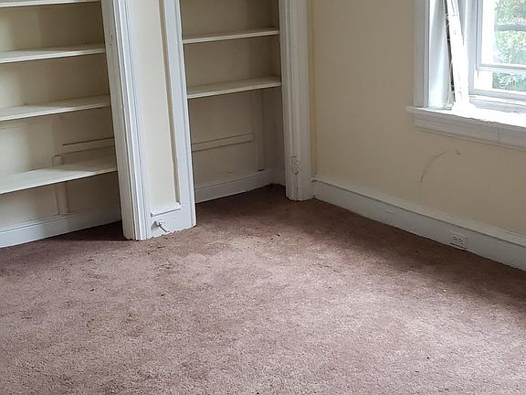 3rd image of 230 S 44th St Floor 3