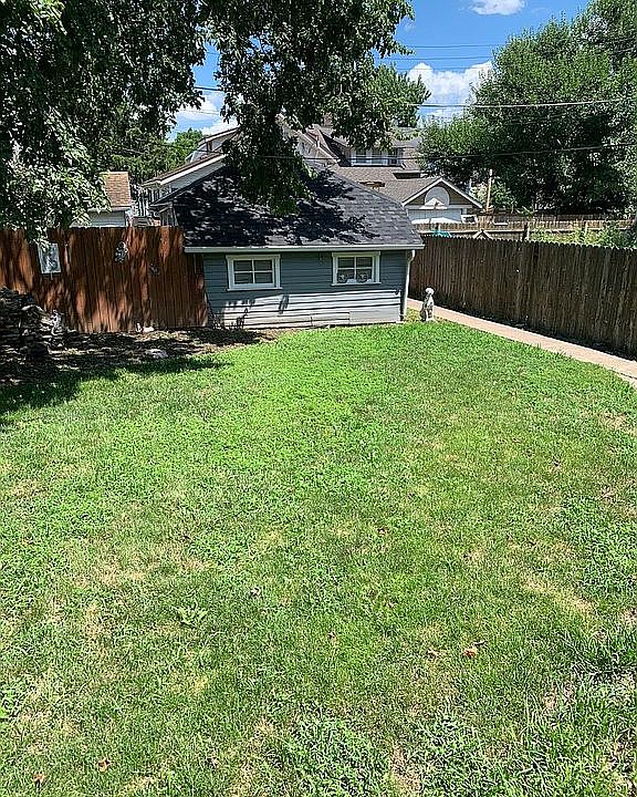 2nd image of 338 Poplar St