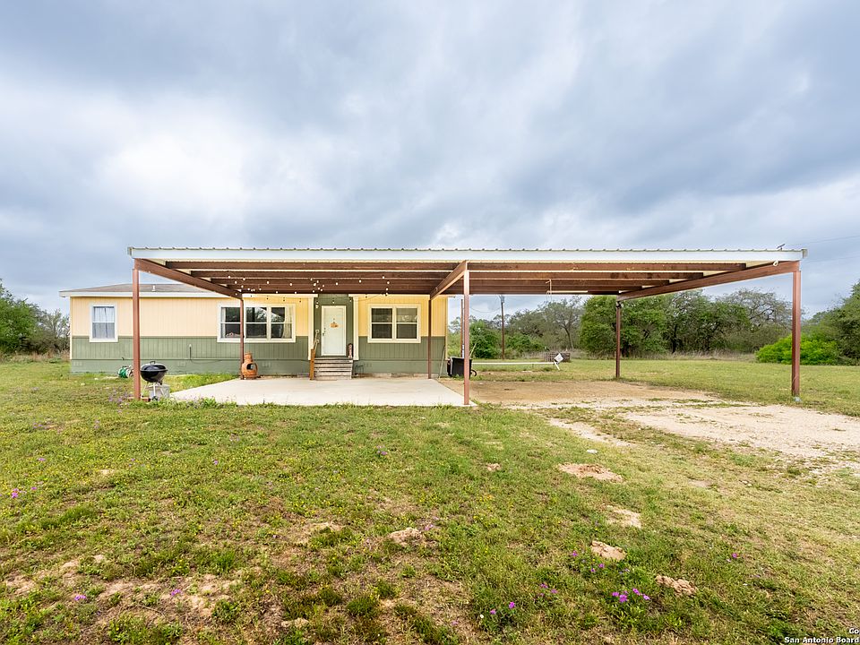 1st image of 557 MAJESTIC OAKS DR