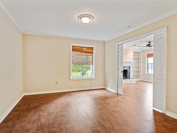 2nd image of 1500 W Esplanade Ave #13C