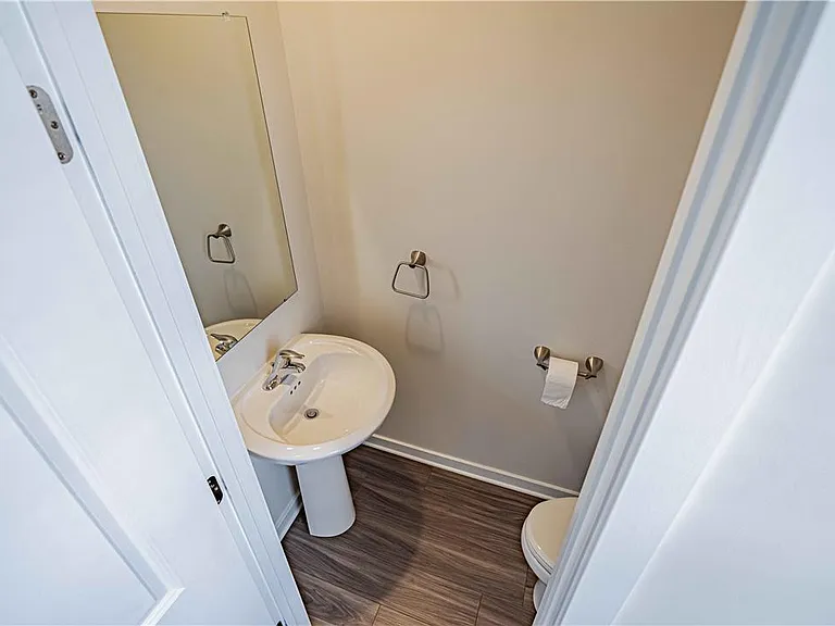 7640 Clayton Ave — Photo 11