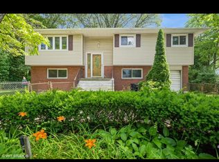472 Essex St, West Babylon, NY 11704