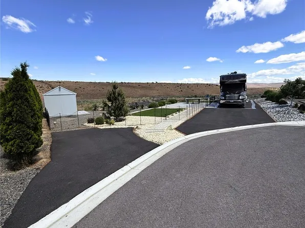 1769 Naches Wenas Rd #12, Selah, WA 98942
