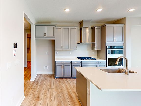 5th image of 305 Kellet Way