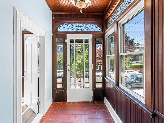 3rd image of 616 16TH ST