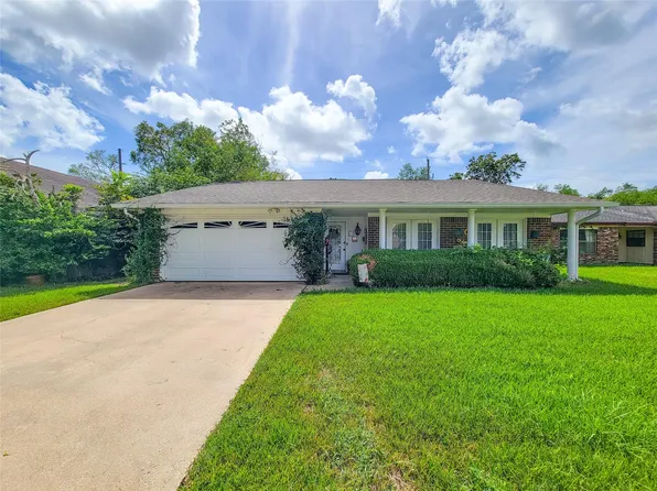 8855 Casey Dr, Beaumont, TX 77707