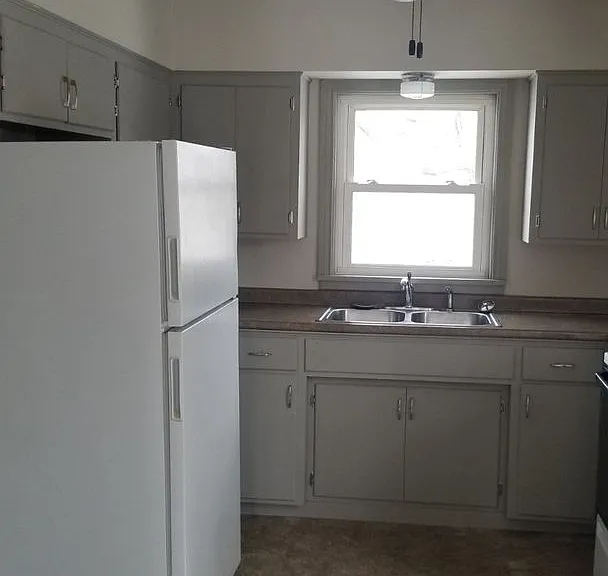 209 W Warren St — Photo 5