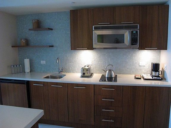 3rd image of 6801 Collins Ave #C1006