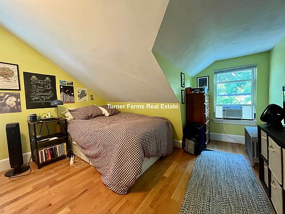 4th image of 21 Capen St #2C